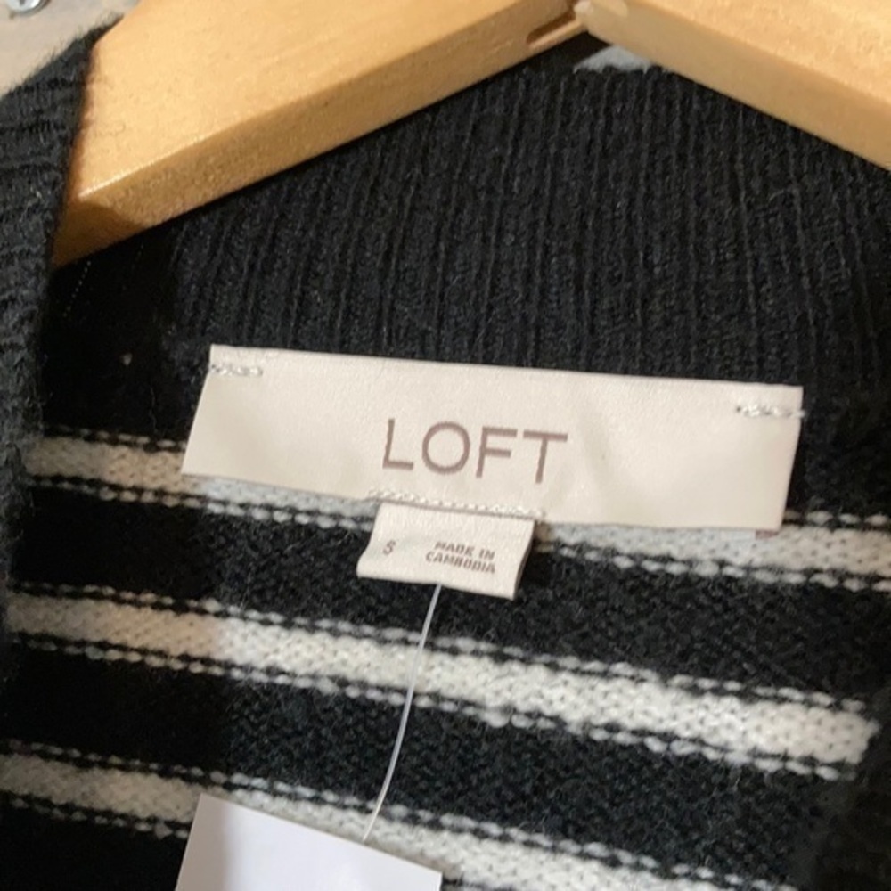 Loft Striped black and white striped sweater with knotted waist small - Picture 5 of 10
